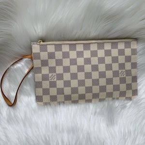 Louis Vuitton Damier Azur Pochette Wristlet